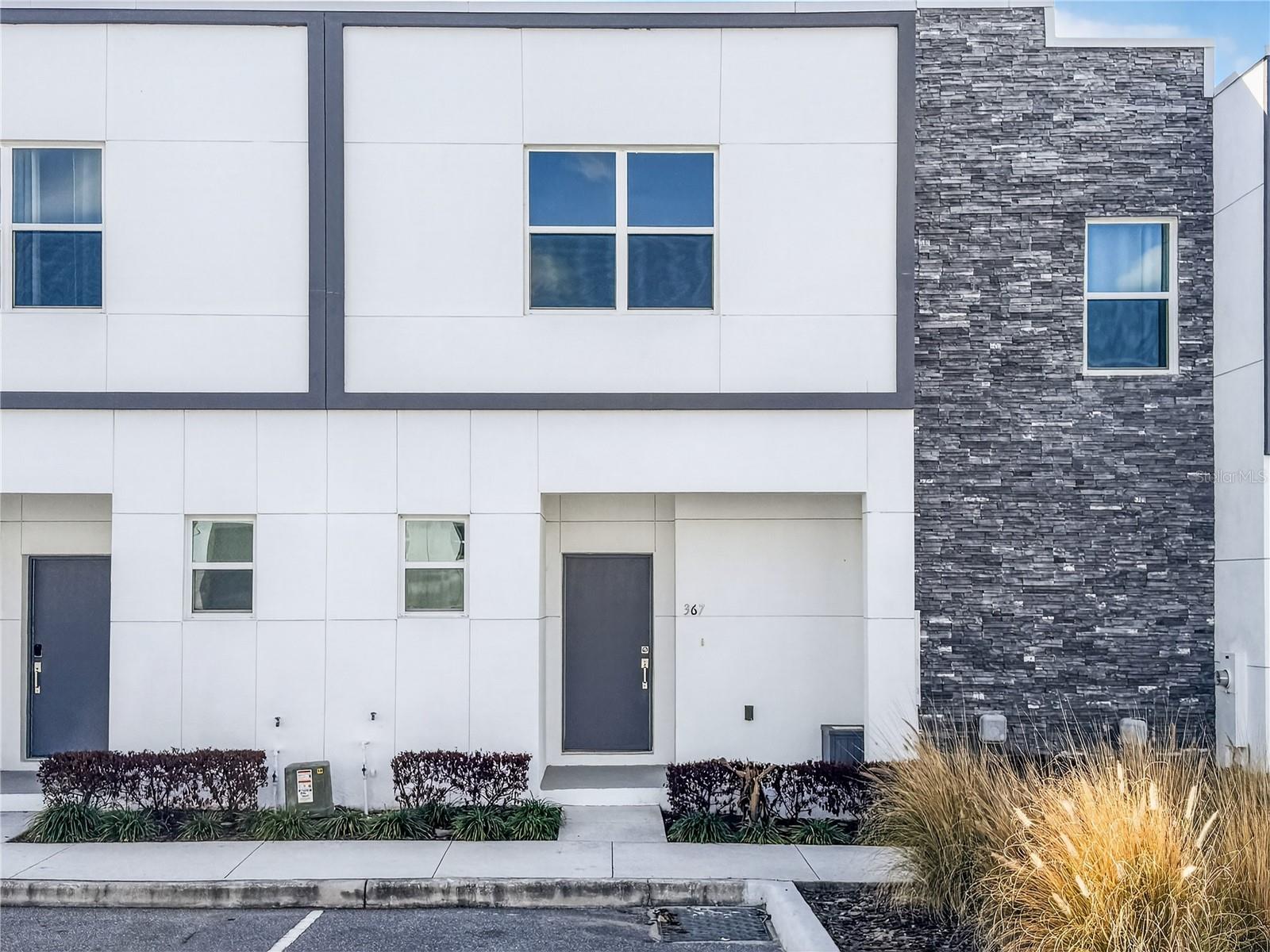 Image 2 of 56 For 367 Famagusta Drive