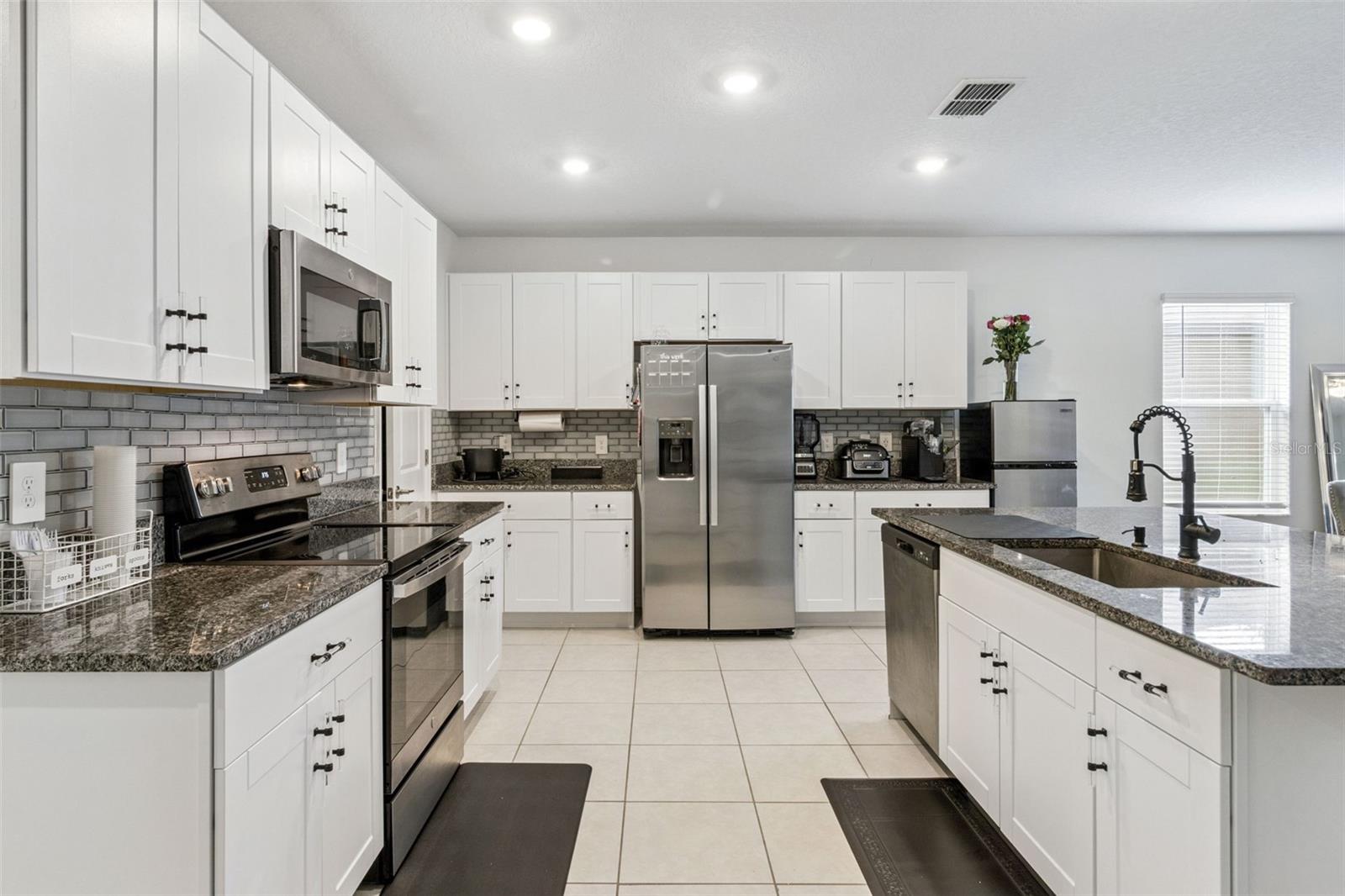 Image 18 of 50 For 1814 Red Loop