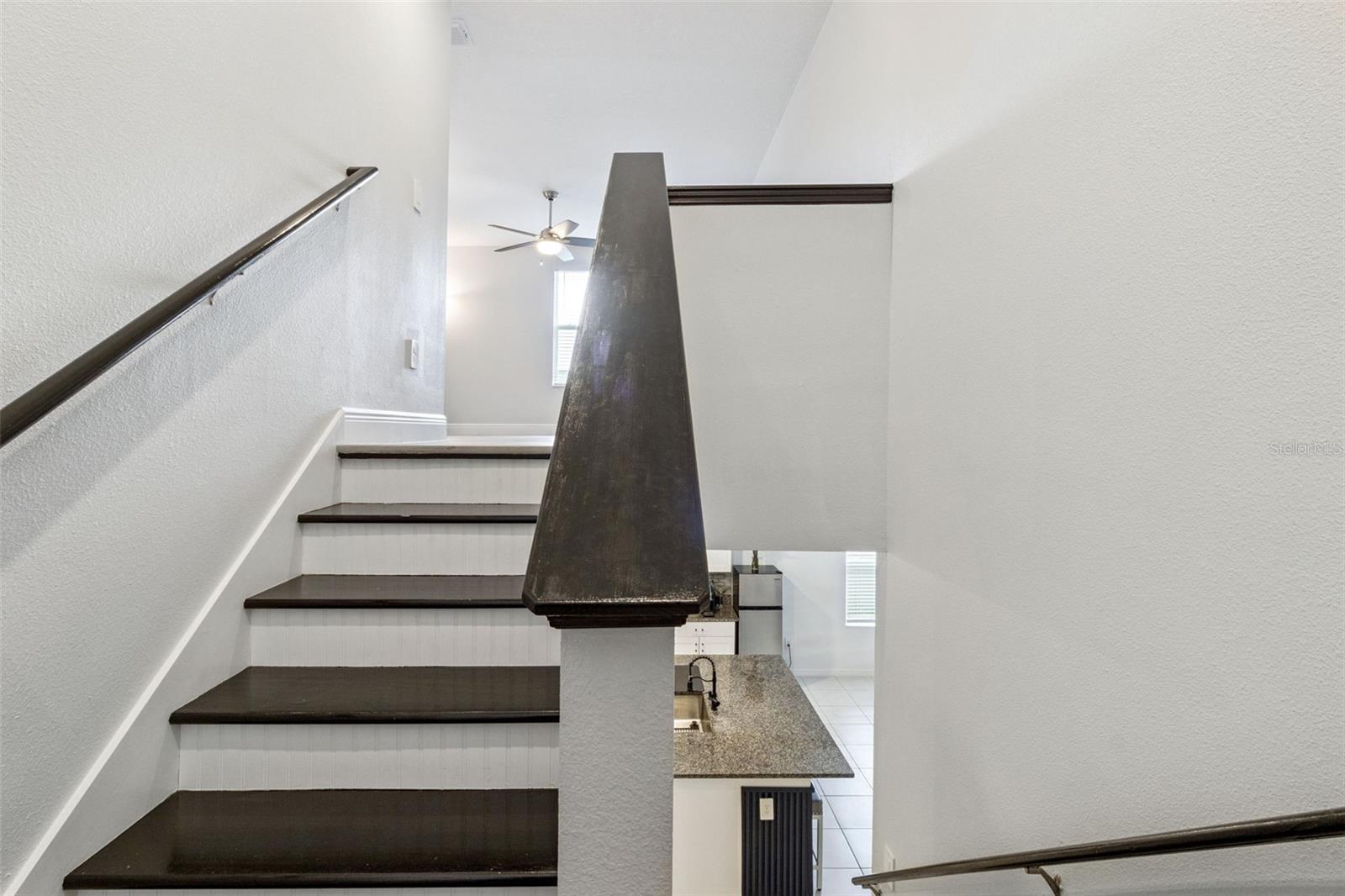 Image 27 of 50 For 1814 Red Loop