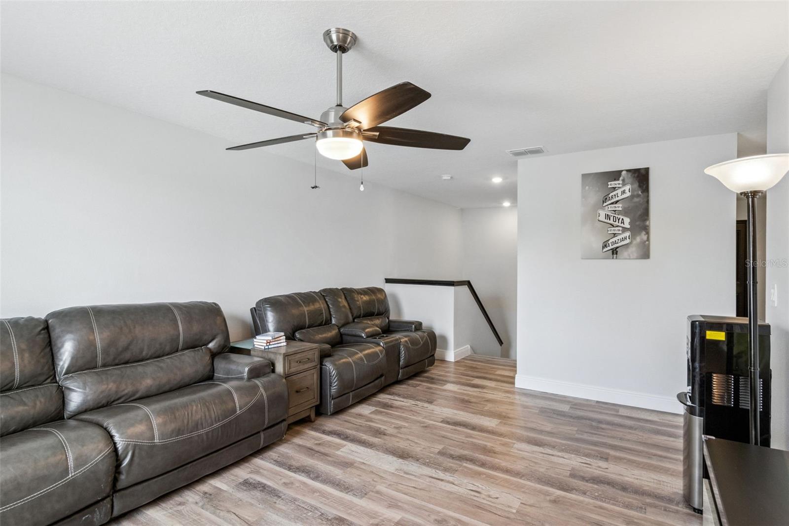 Image 31 of 50 For 1814 Red Loop