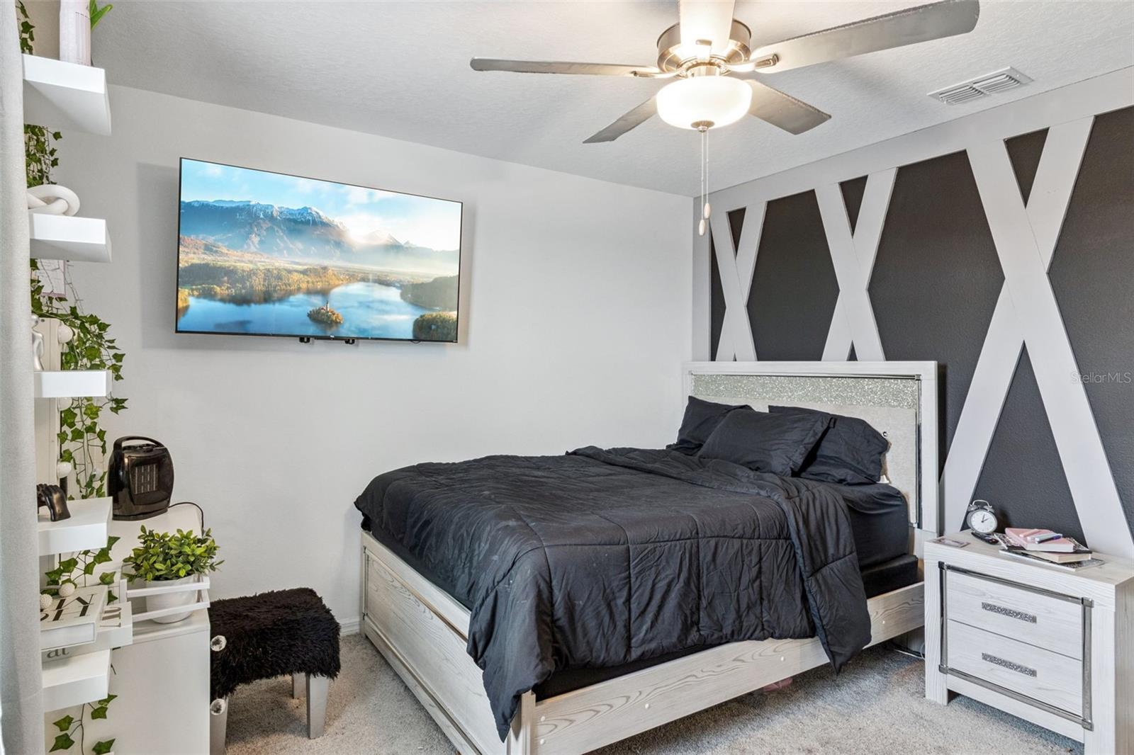 Image 36 of 50 For 1814 Red Loop