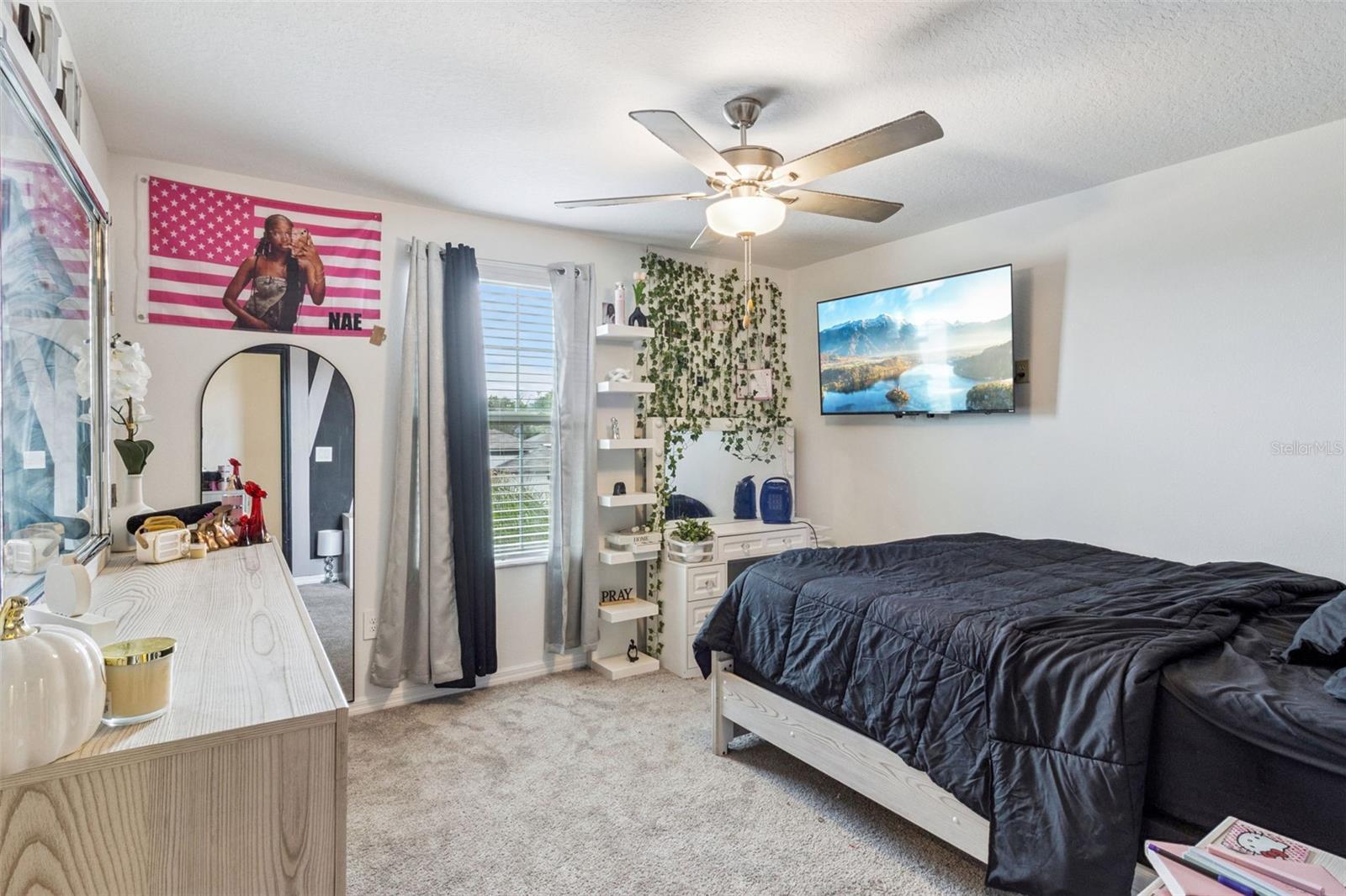 Image 37 of 50 For 1814 Red Loop