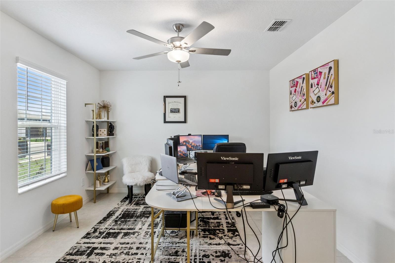 Image 5 of 50 For 1814 Red Loop