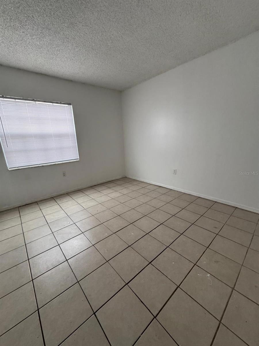 Image 3 of 15 For 1432 Holden Avenue C6