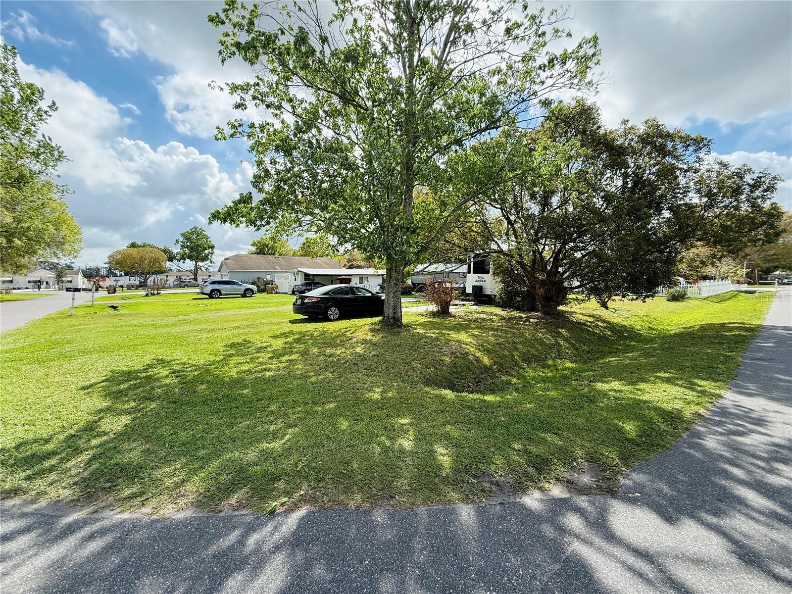 Image 4 of 6 For 15 Tropicana Court