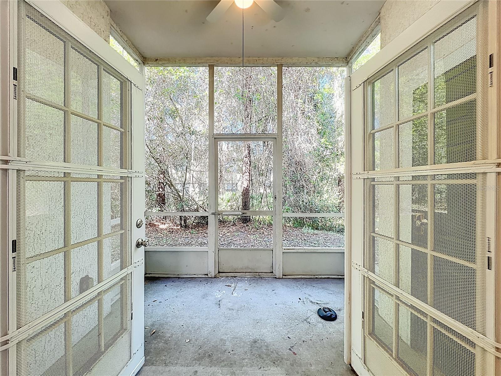 Image 19 of 27 For 145 Reserve Circle 109