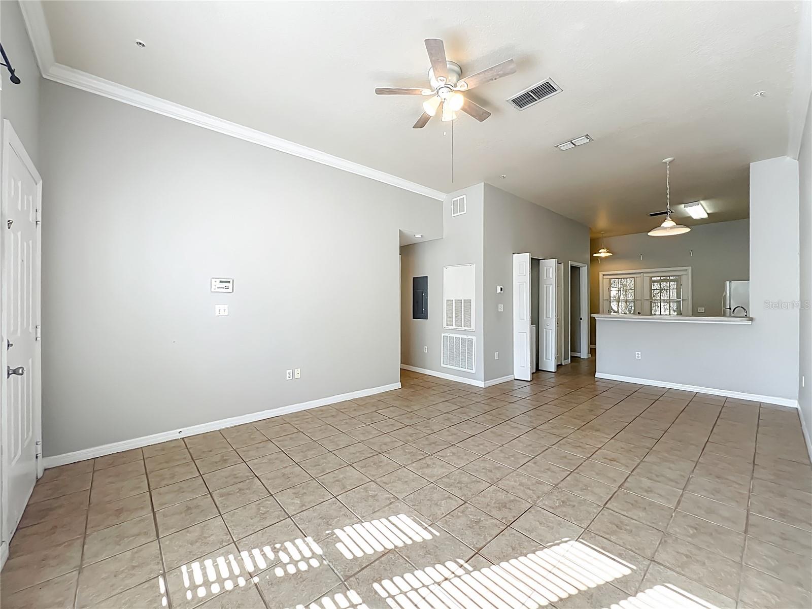 Image 3 of 27 For 145 Reserve Circle 109