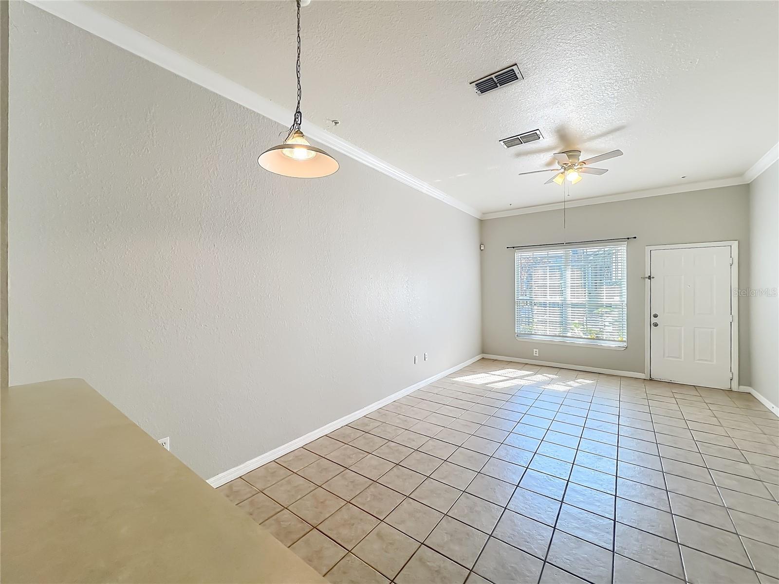 Image 6 of 27 For 145 Reserve Circle 109