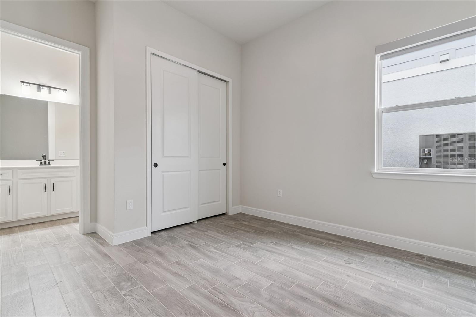 Image 19 of 48 For 2502 Alligator Flag Court