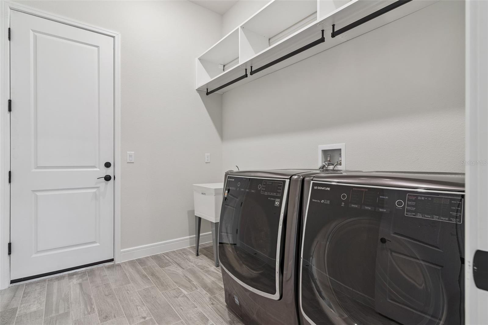 Image 21 of 48 For 2502 Alligator Flag Court