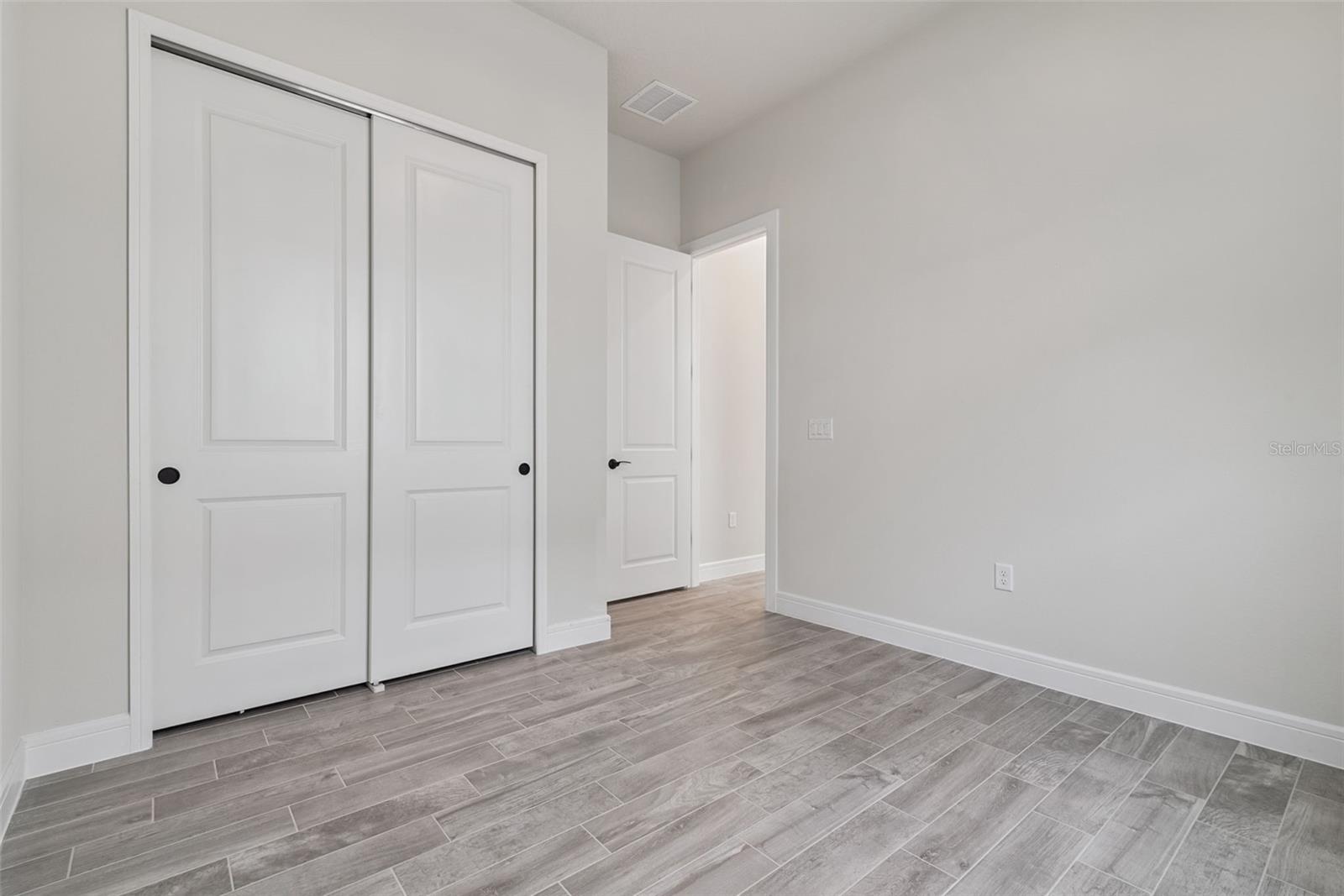 Image 22 of 48 For 2502 Alligator Flag Court