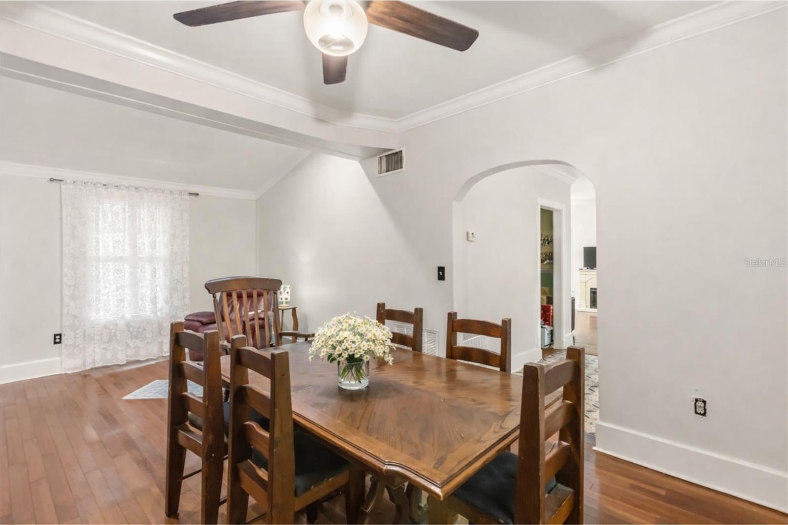 Image 4 of 19 For 802 Palmetto Avenue