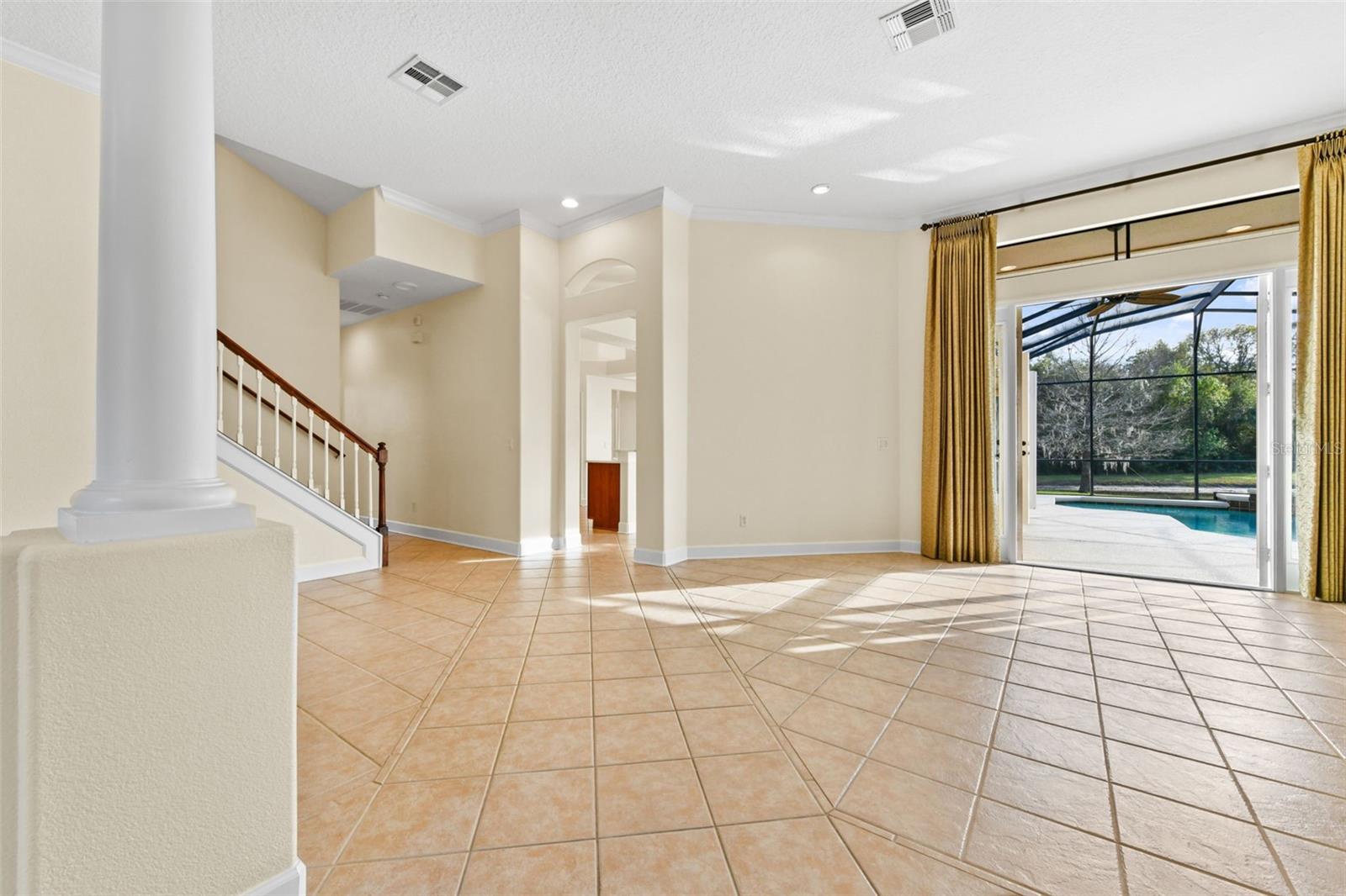 Image 11 of 98 For 2380 Foliage Oak Terrace