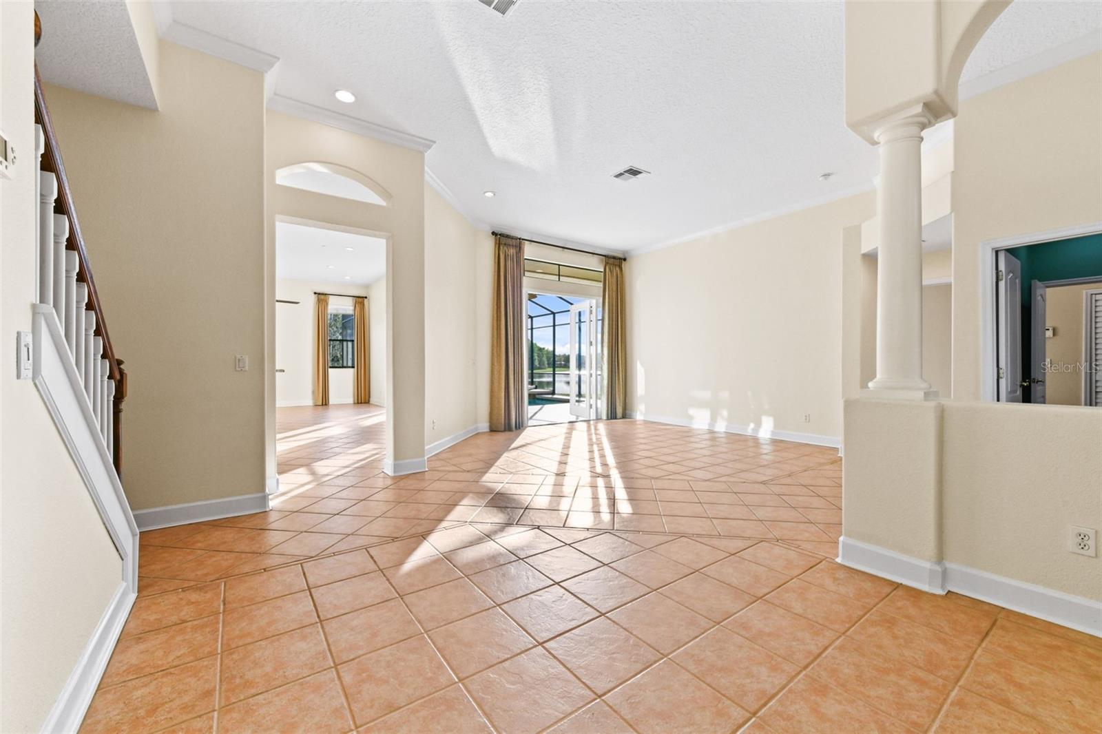 Image 15 of 98 For 2380 Foliage Oak Terrace