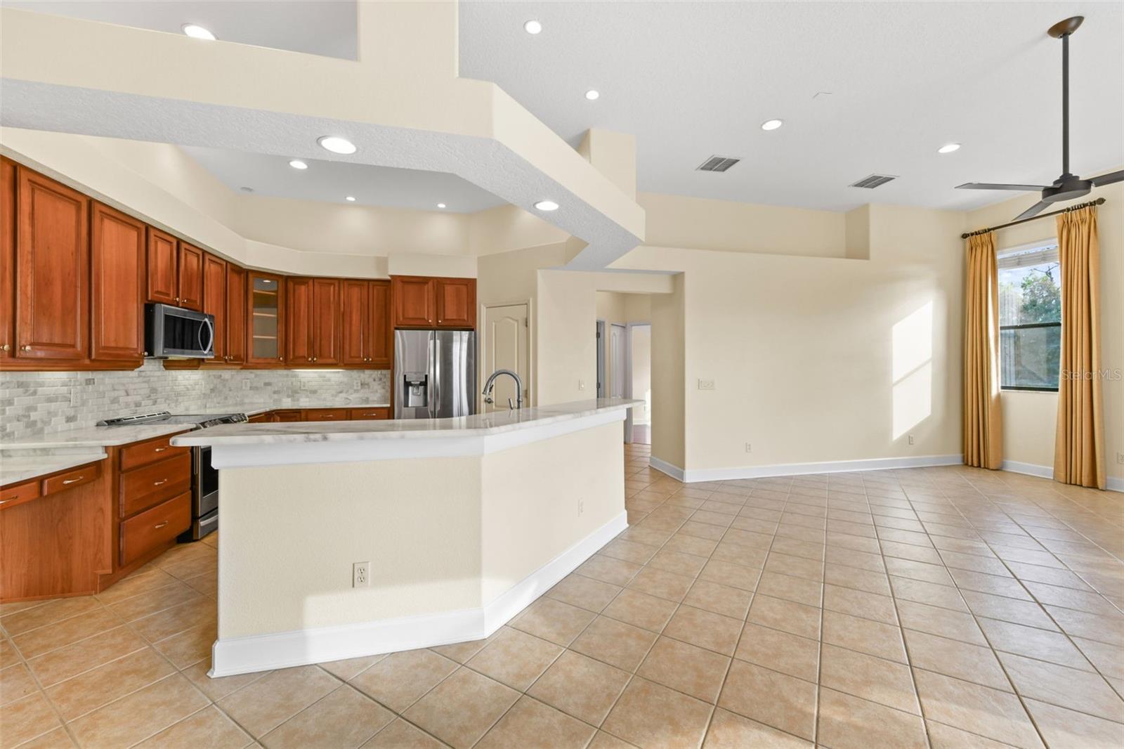 Image 24 of 98 For 2380 Foliage Oak Terrace