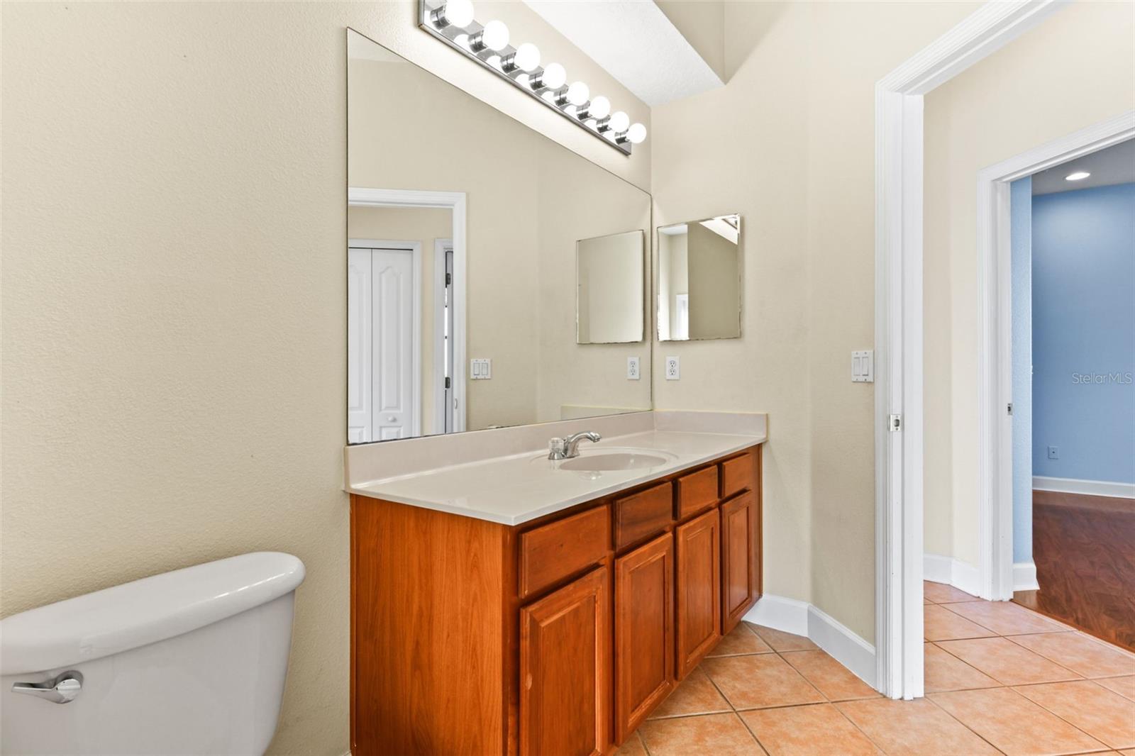 Image 46 of 98 For 2380 Foliage Oak Terrace