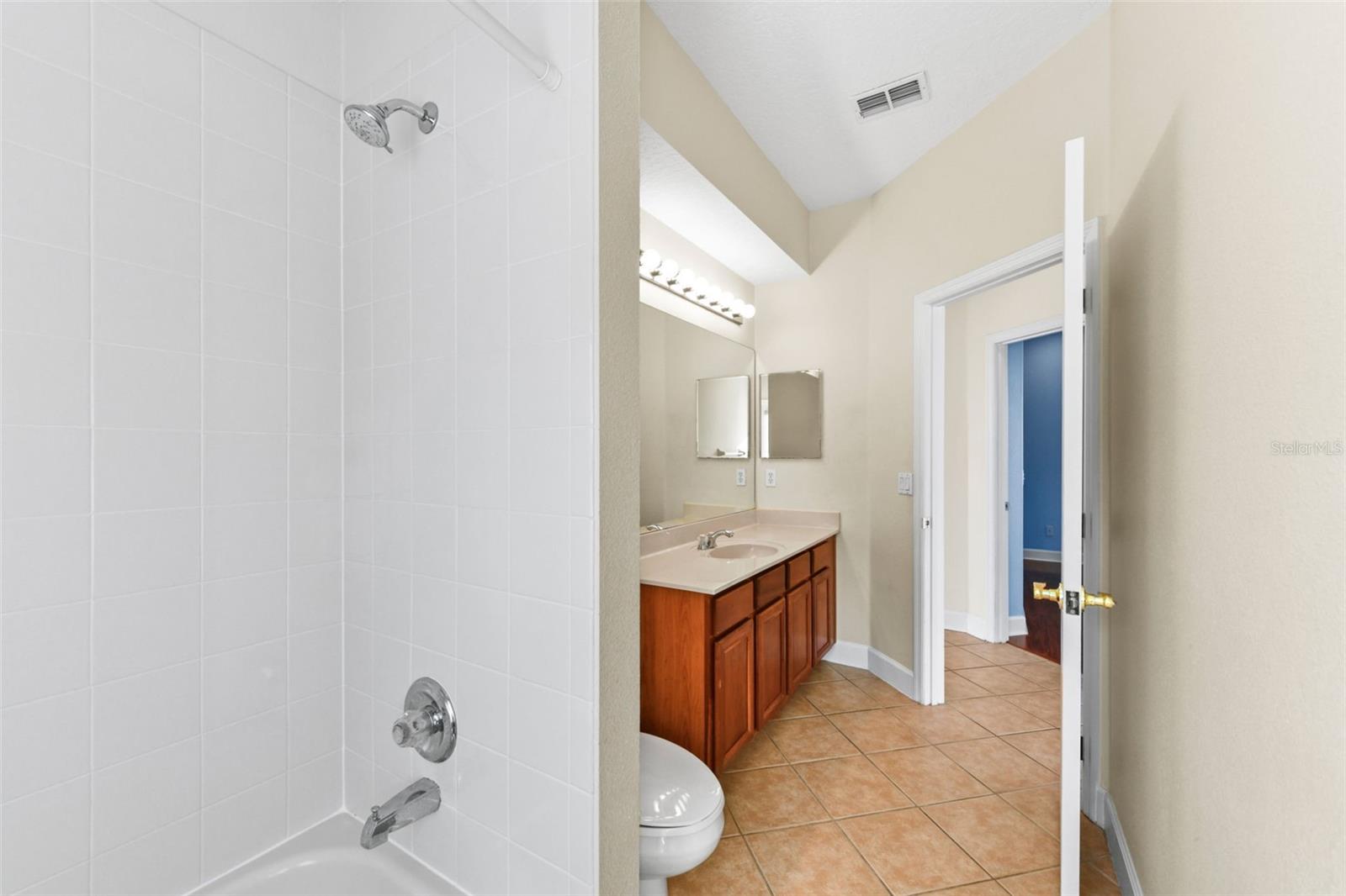 Image 47 of 98 For 2380 Foliage Oak Terrace