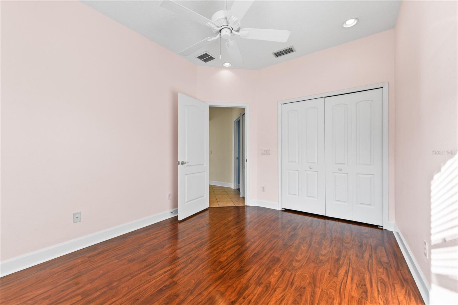 Image 49 of 98 For 2380 Foliage Oak Terrace