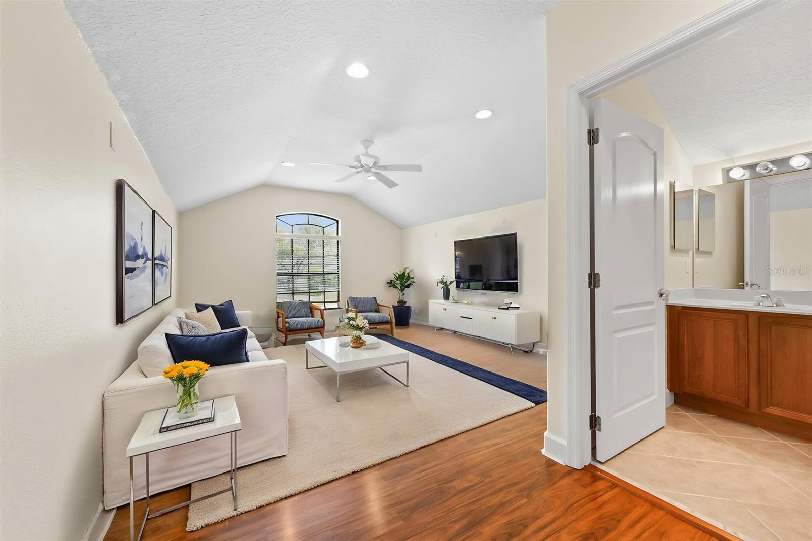 Image 53 of 98 For 2380 Foliage Oak Terrace