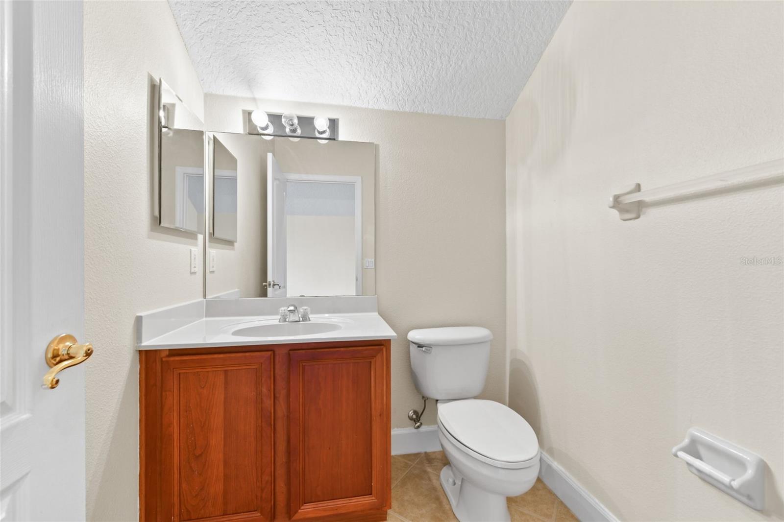 Image 56 of 98 For 2380 Foliage Oak Terrace