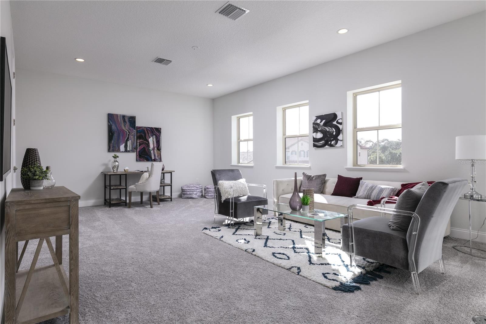 Image 19 of 28 For 10475 Royal Cypress Way