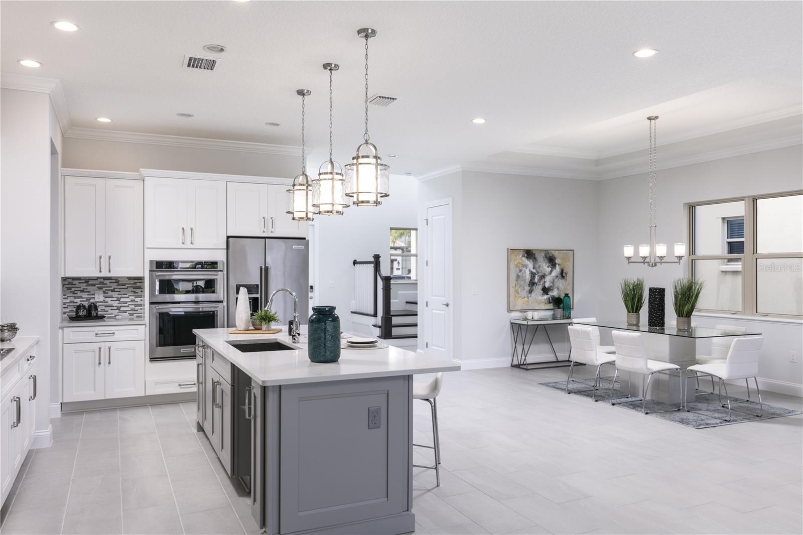 Image 7 of 28 For 10475 Royal Cypress Way