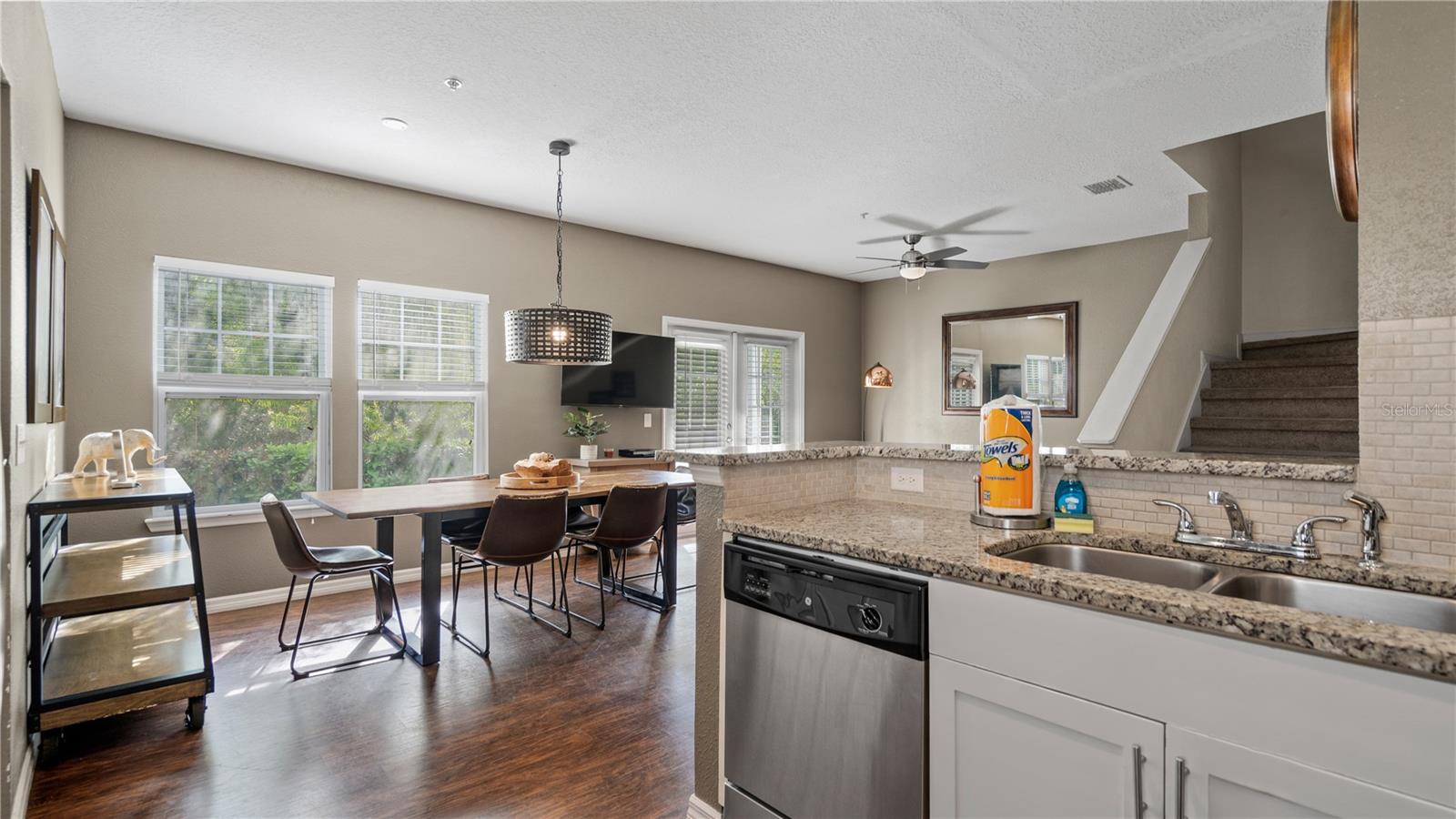 Image 11 of 61 For 5350 Diplomat Court 104