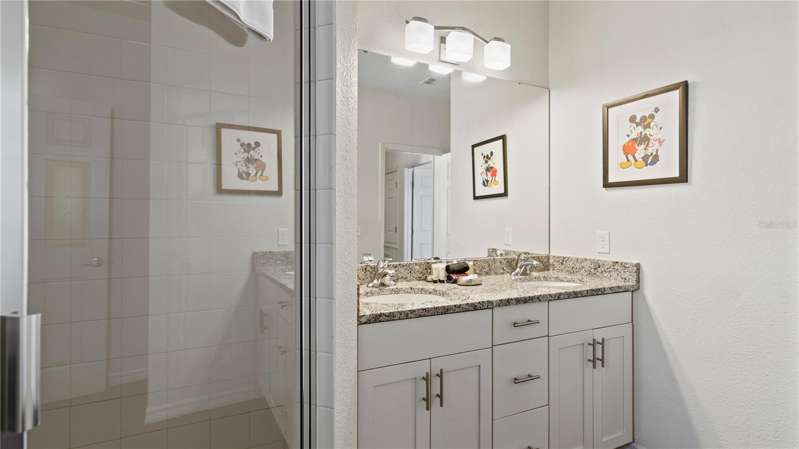 Image 22 of 61 For 5350 Diplomat Court 104