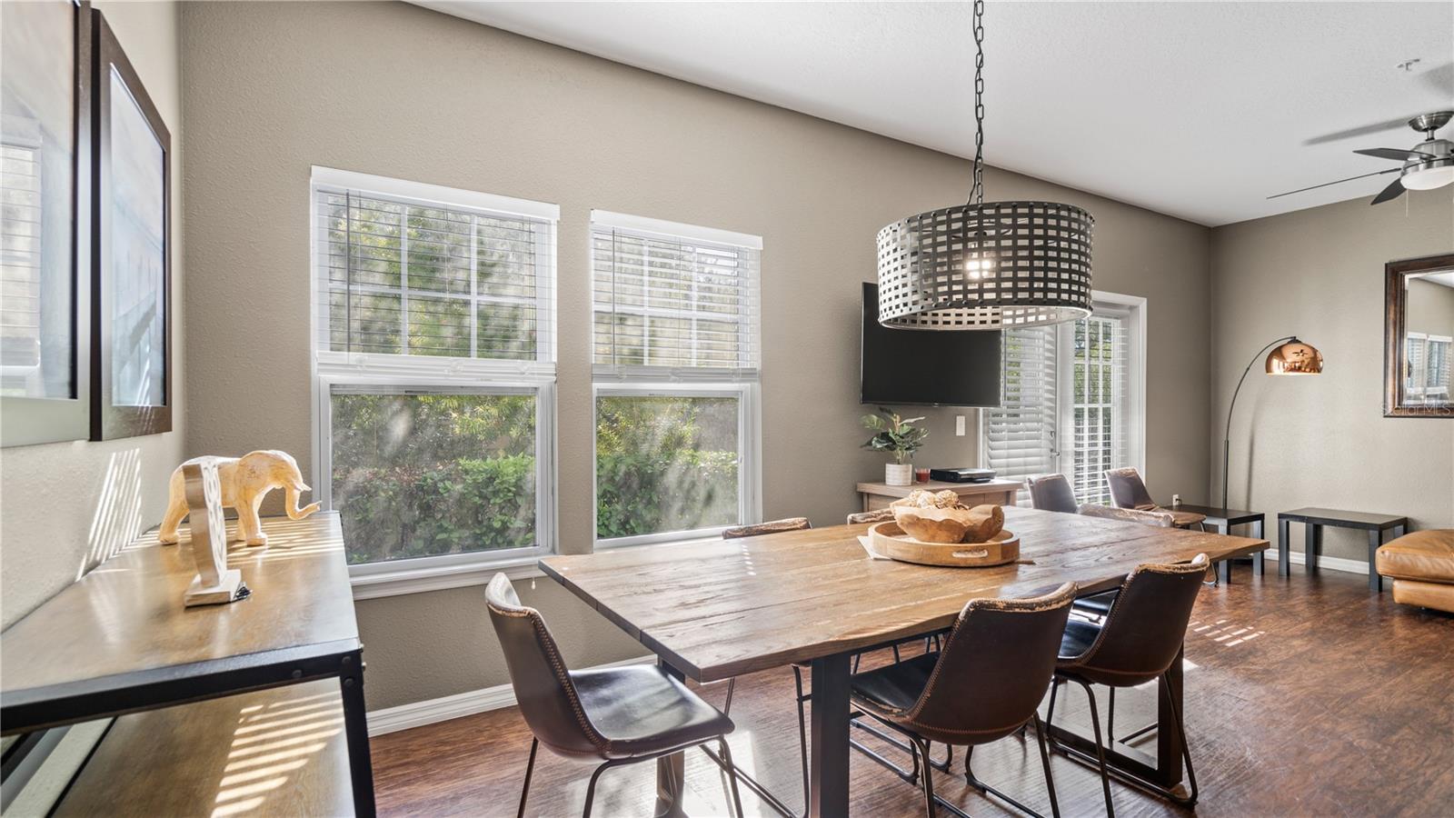 Image 3 of 61 For 5350 Diplomat Court 104