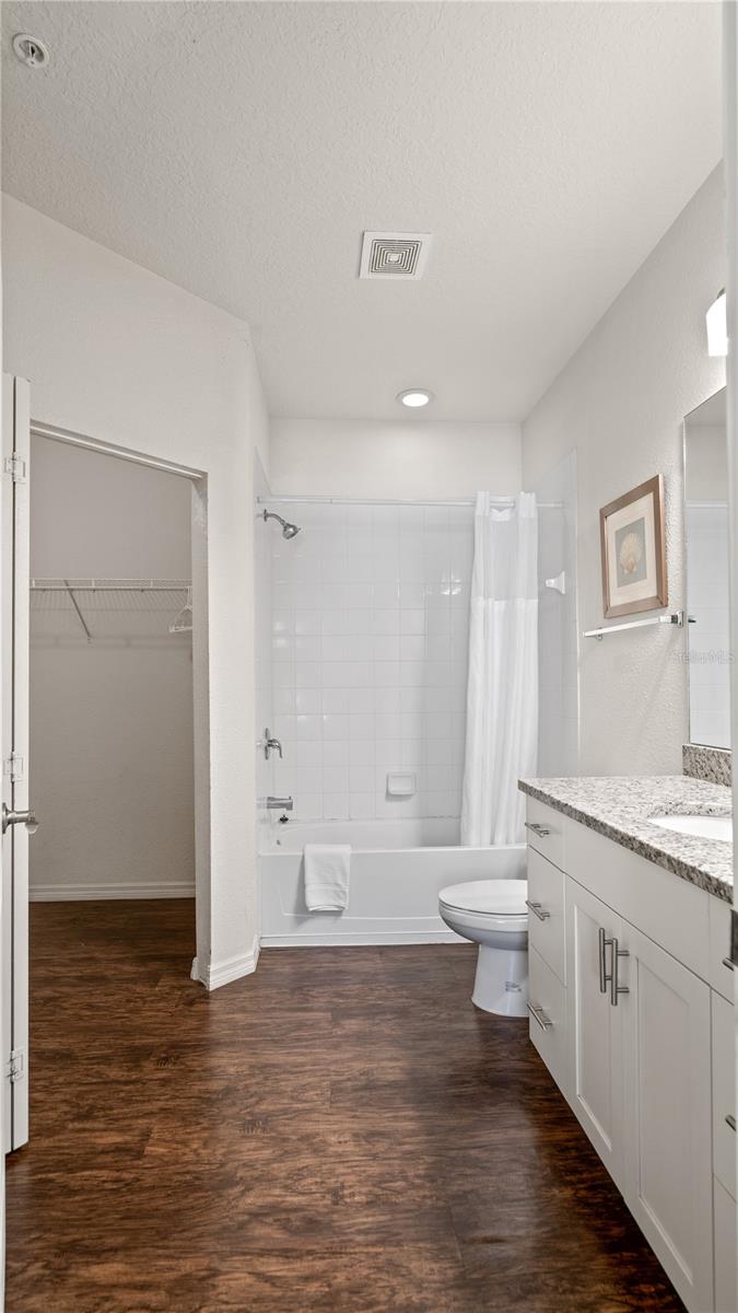 Image 30 of 61 For 5350 Diplomat Court 104