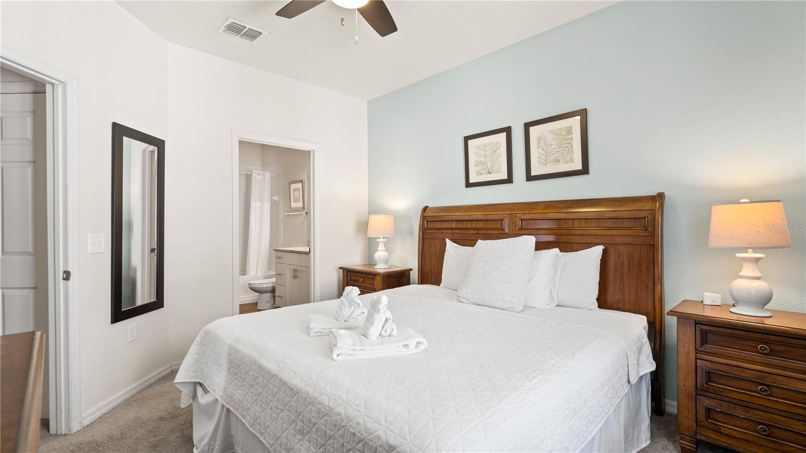 Image 35 of 61 For 5350 Diplomat Court 104