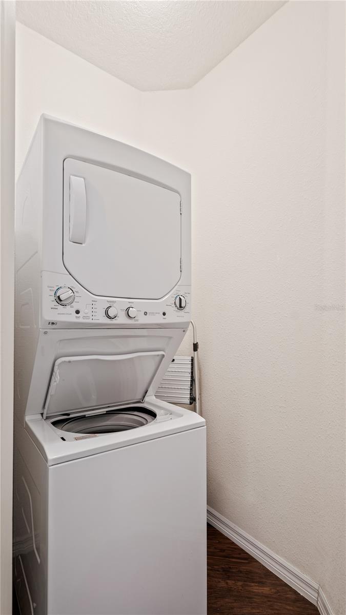 Image 37 of 61 For 5350 Diplomat Court 104