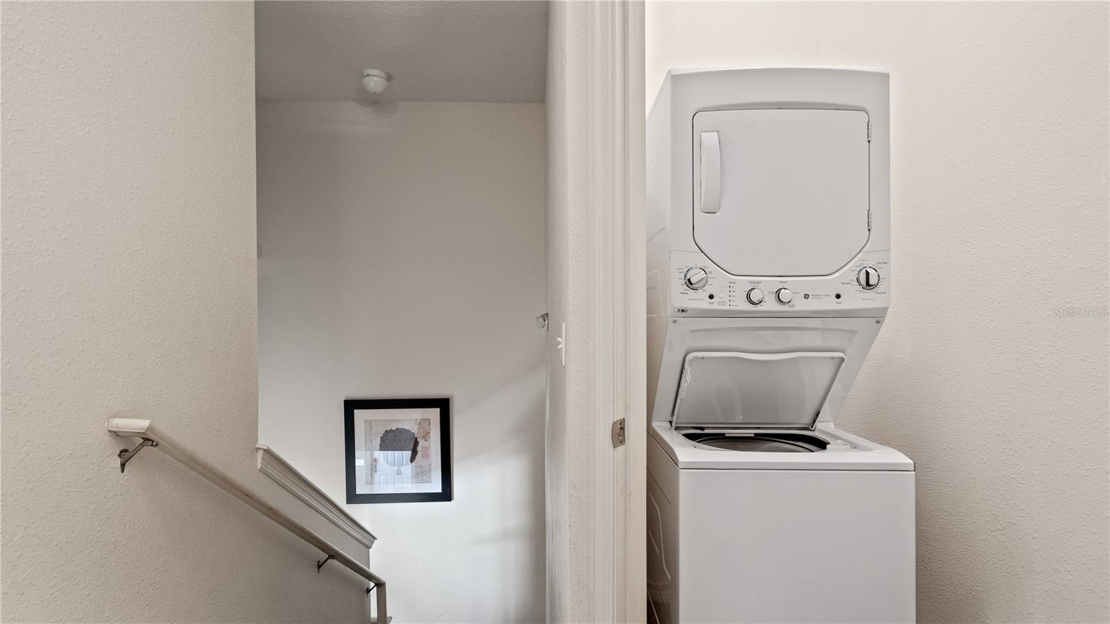 Image 38 of 61 For 5350 Diplomat Court 104