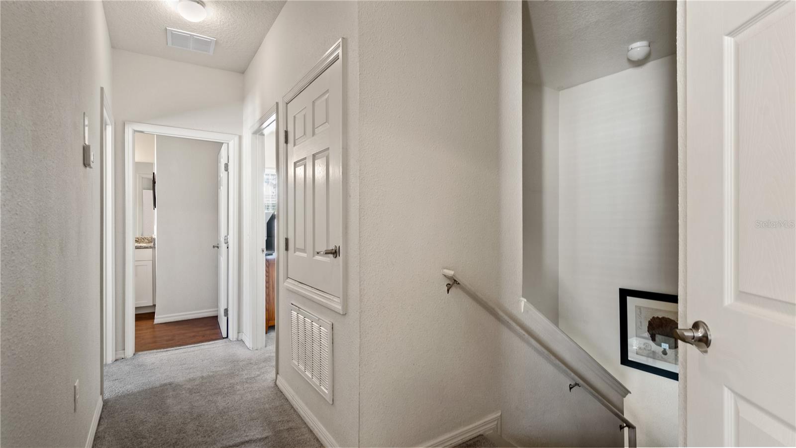 Image 39 of 61 For 5350 Diplomat Court 104