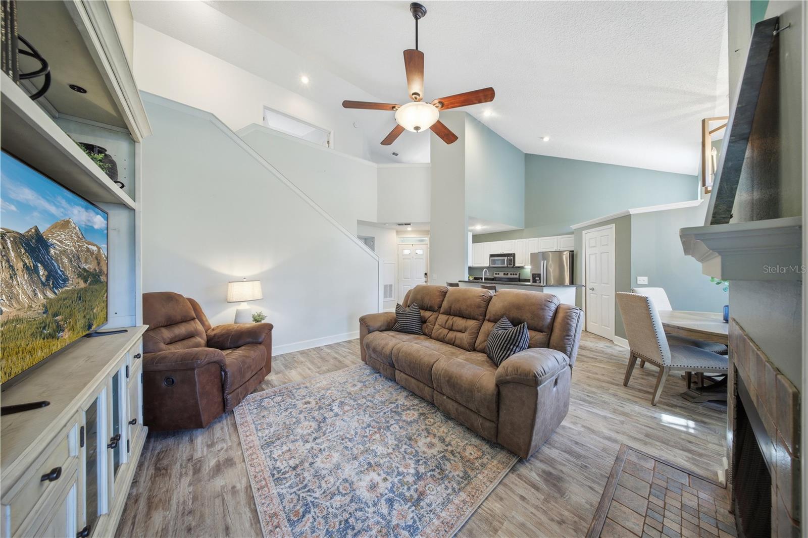 Image 12 of 40 For 1400 Farrindon Circle 1400