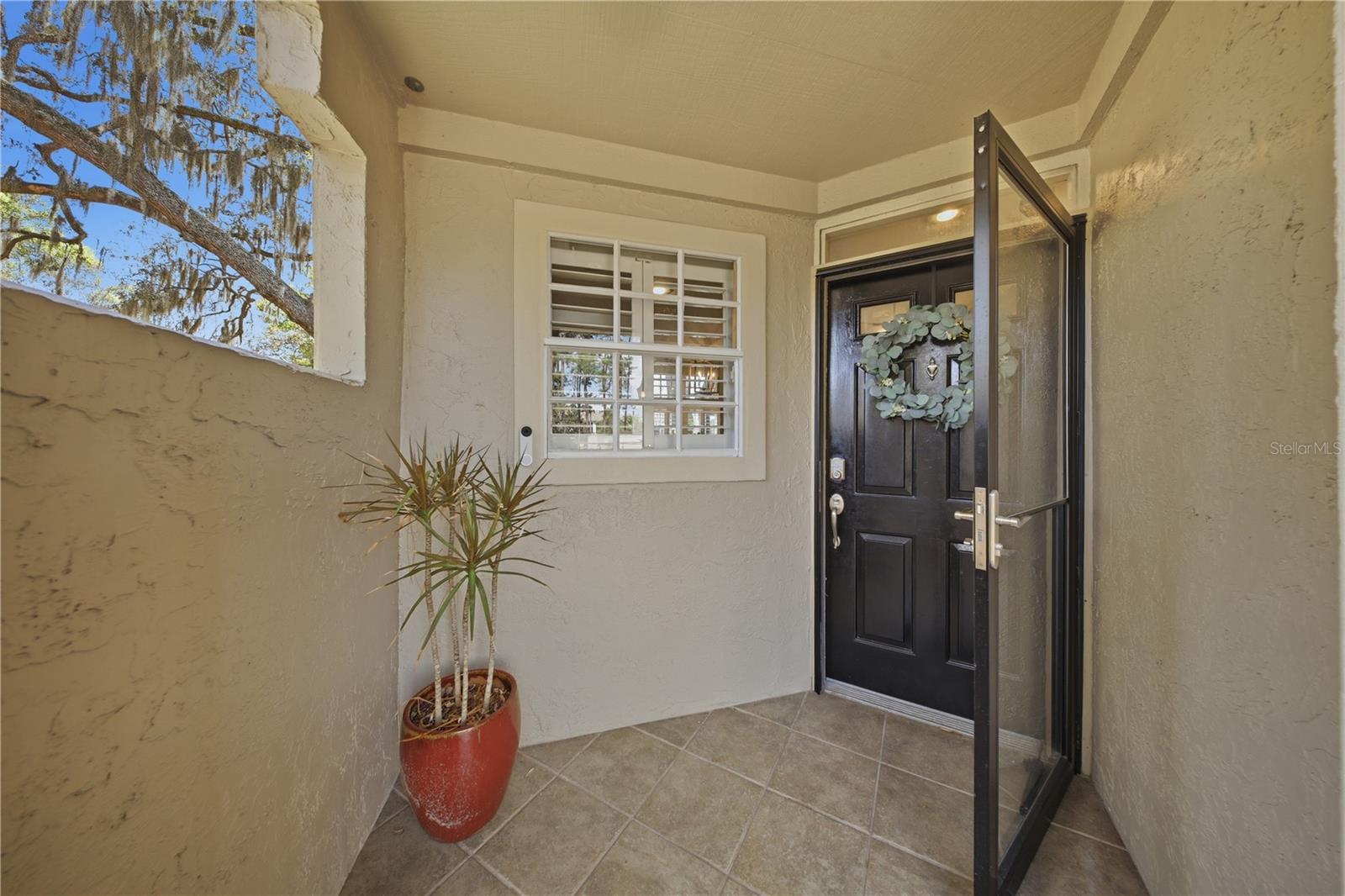 Image 7 of 40 For 1400 Farrindon Circle 1400