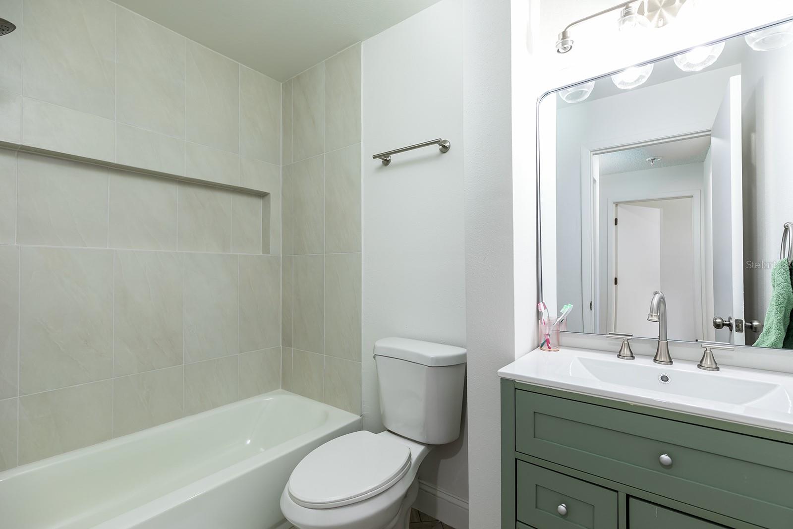 Image 11 of 17 For 1009 Stucki Terrace