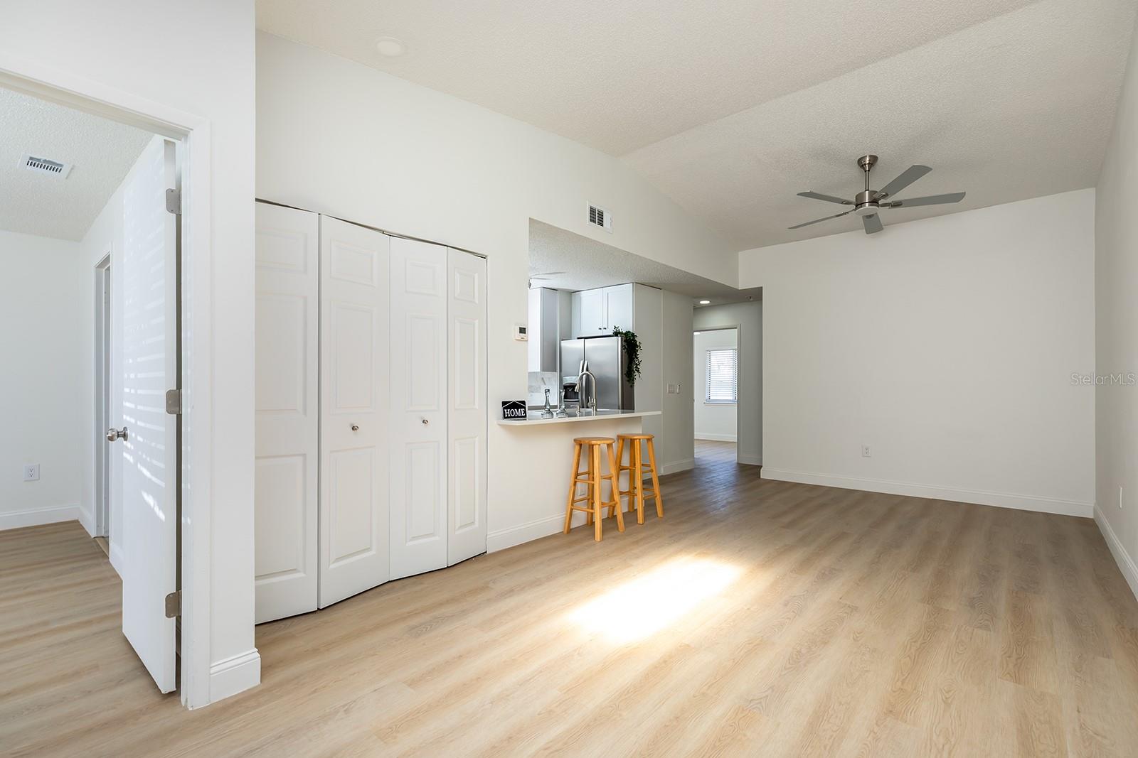 Image 3 of 17 For 1009 Stucki Terrace