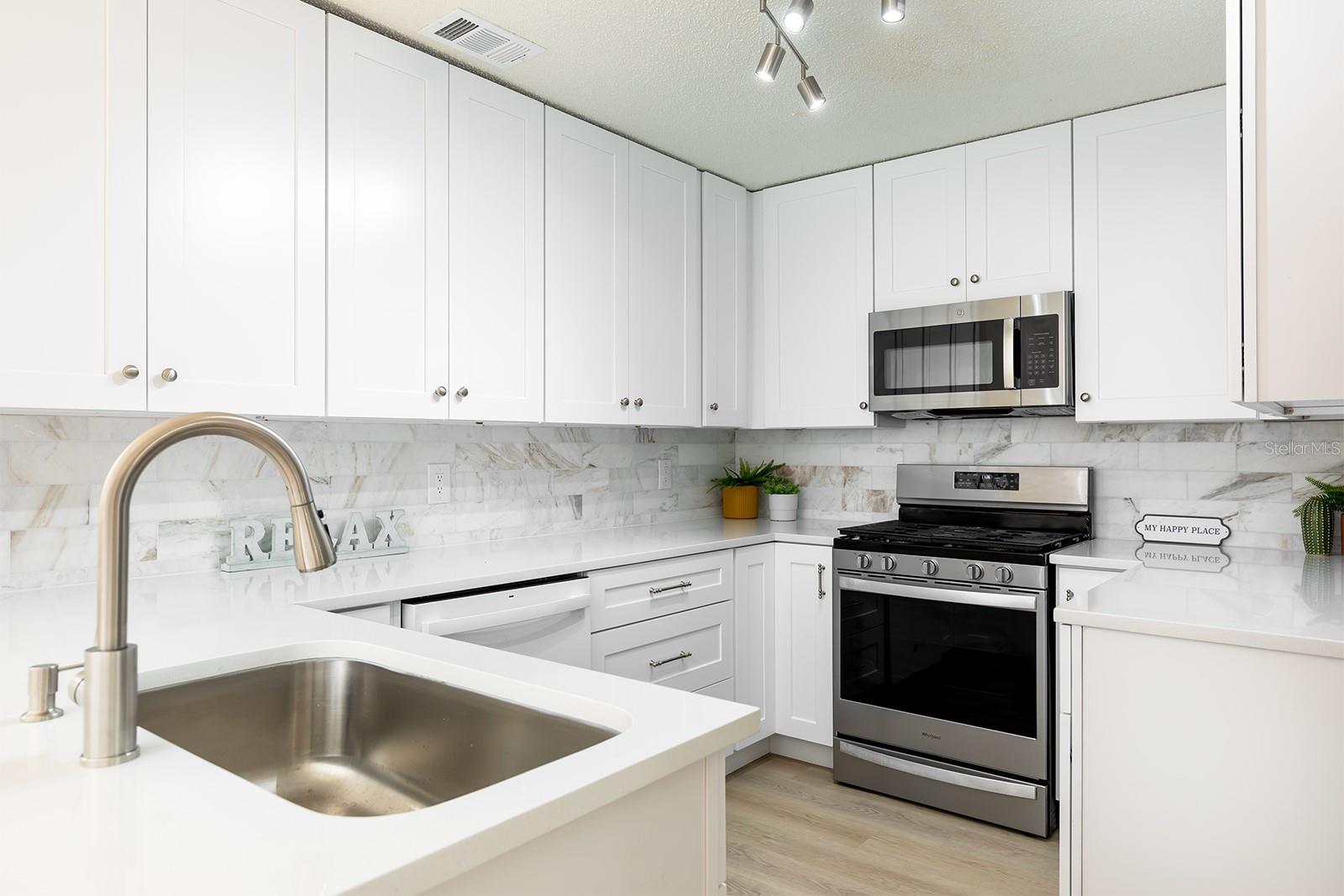 Image 7 of 17 For 1009 Stucki Terrace