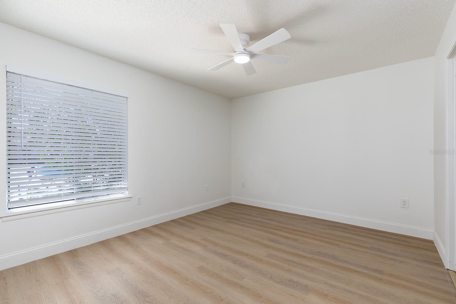 Image 9 of 17 For 1009 Stucki Terrace