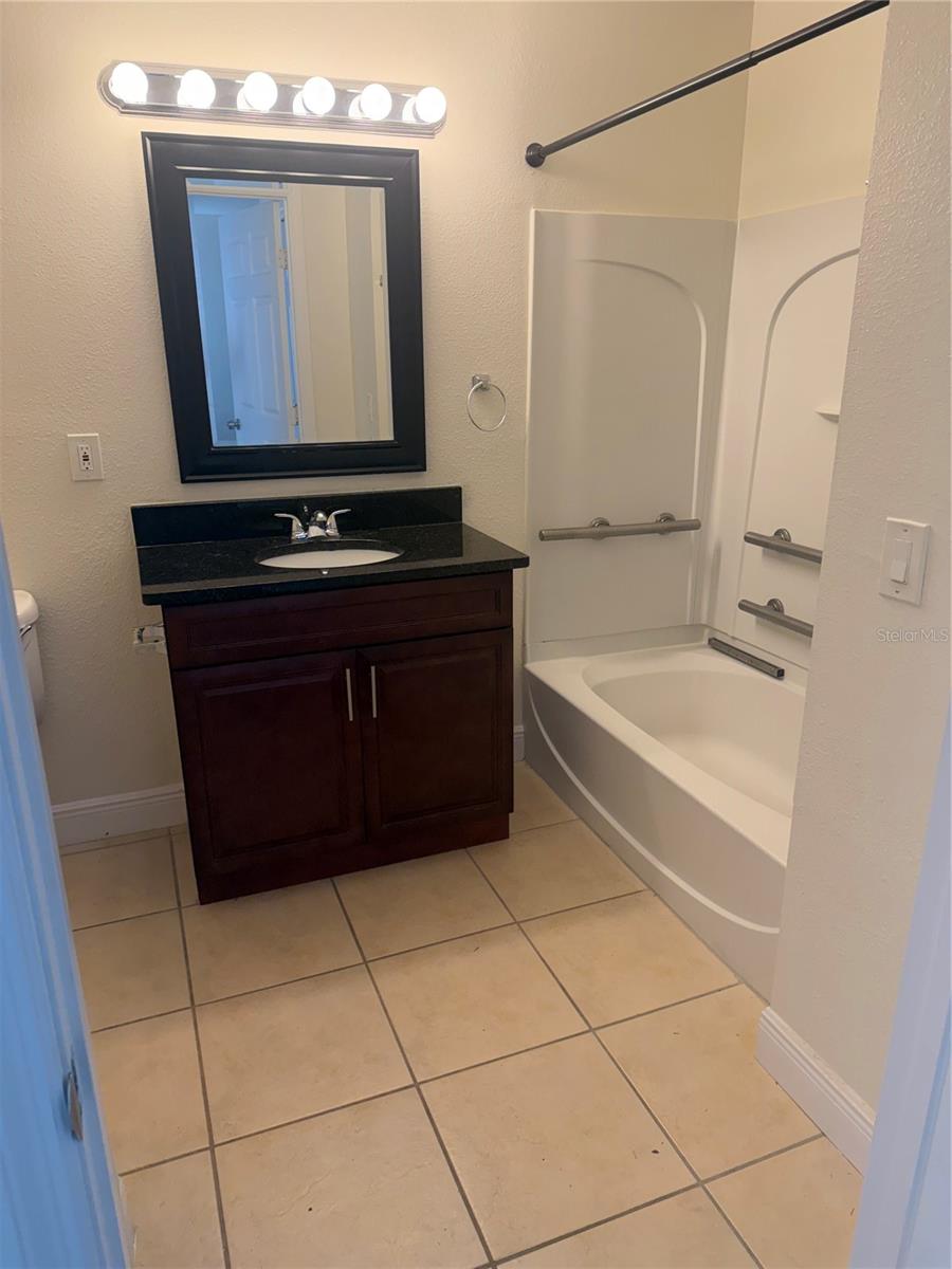 Image 17 of 28 For 2794 Club Cortile Circle A