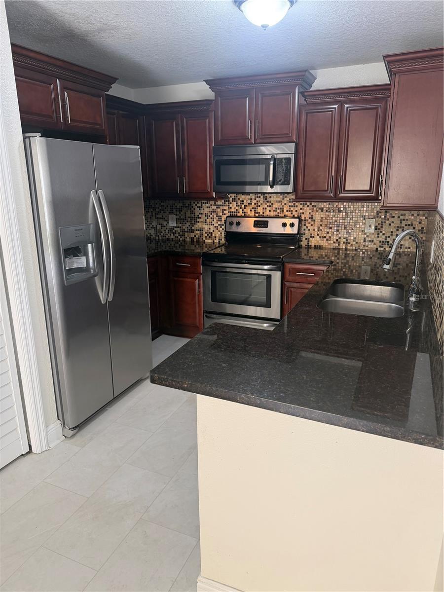 Image 3 of 28 For 2794 Club Cortile Circle A