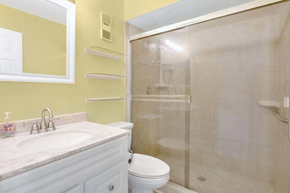 Image 16 of 29 For 410 Orlando Avenue 4a