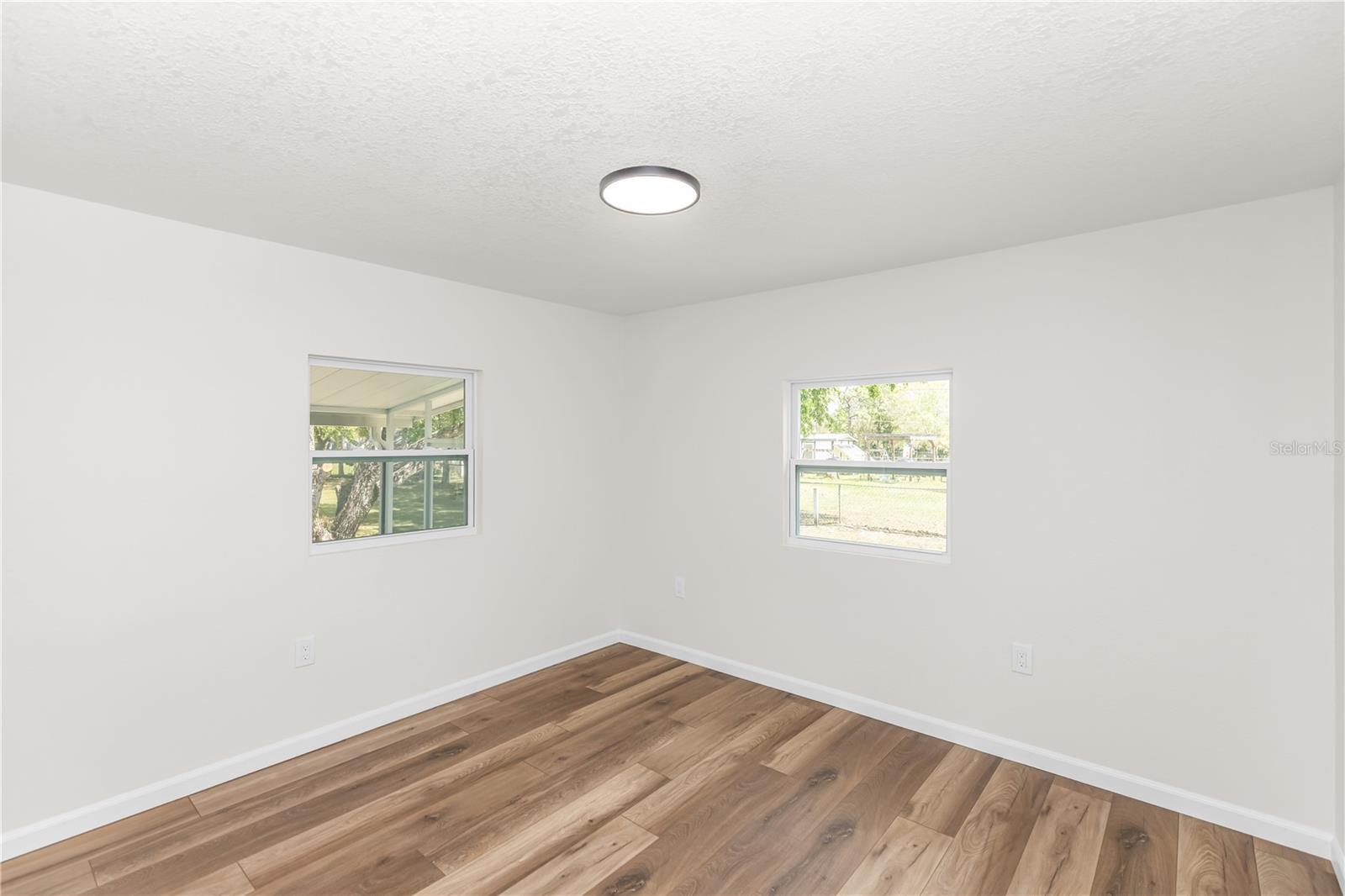 Image 10 of 19 For 18514 Seaford Avenue