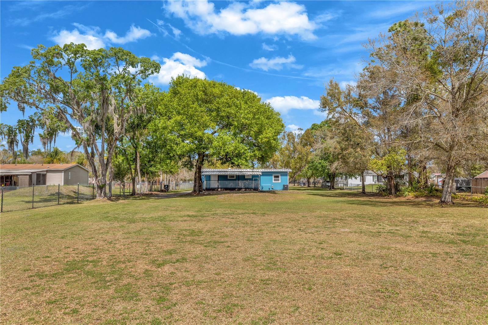 Image 16 of 19 For 18514 Seaford Avenue