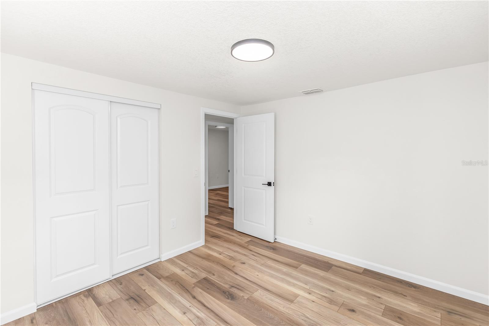 Image 9 of 19 For 18514 Seaford Avenue