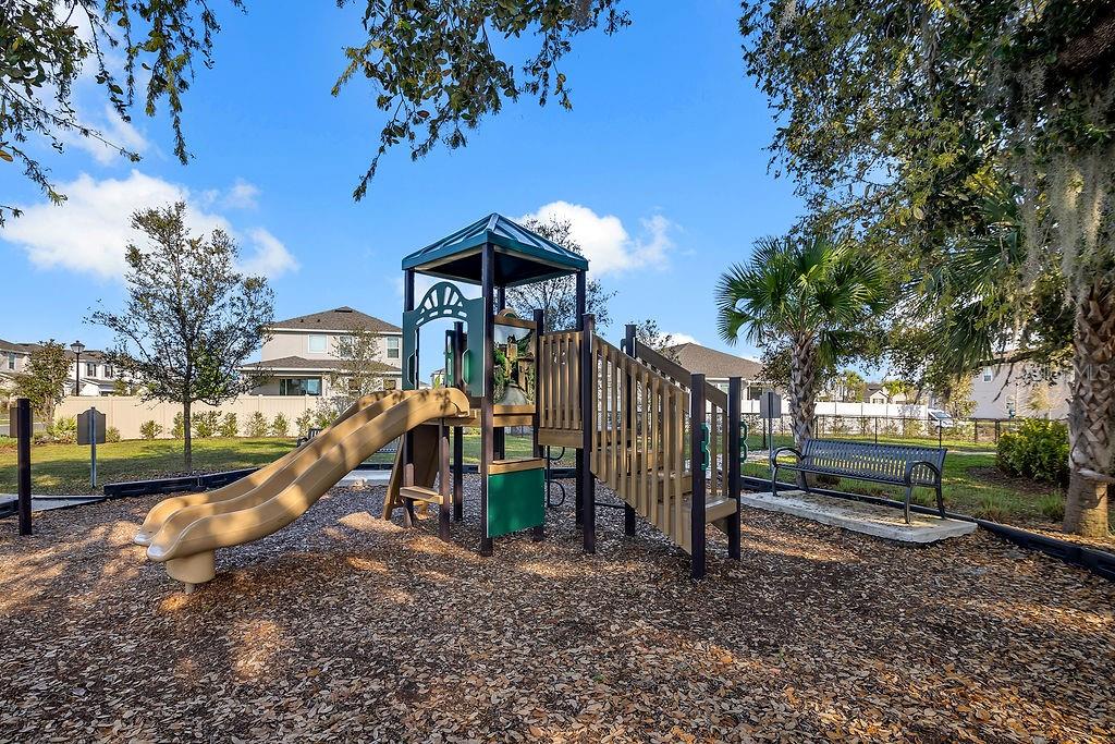 Image 11 of 39 For 1545 Leaf Lane