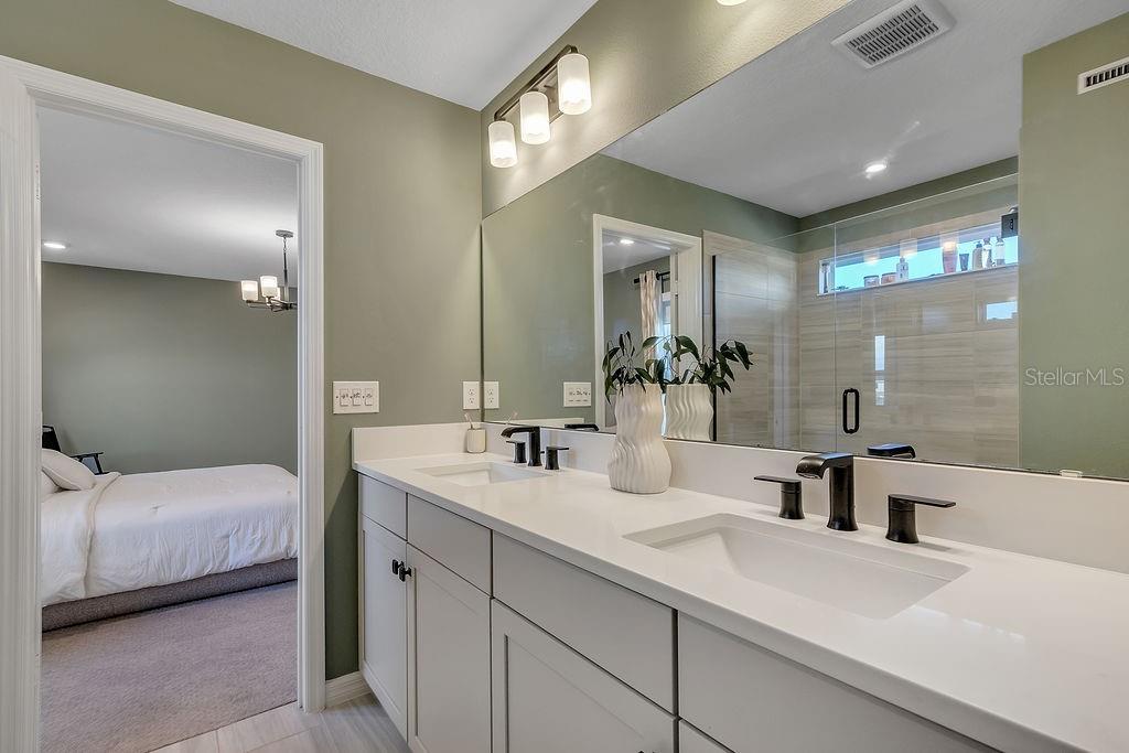 Image 32 of 39 For 1545 Leaf Lane