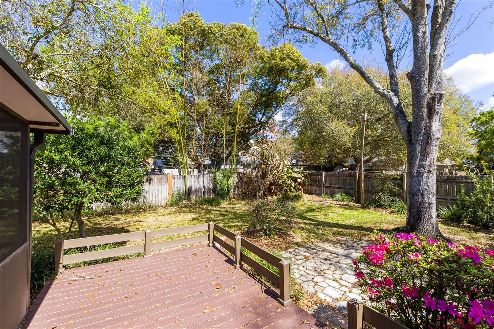 Image 15 of 31 For 7213 Silver Place