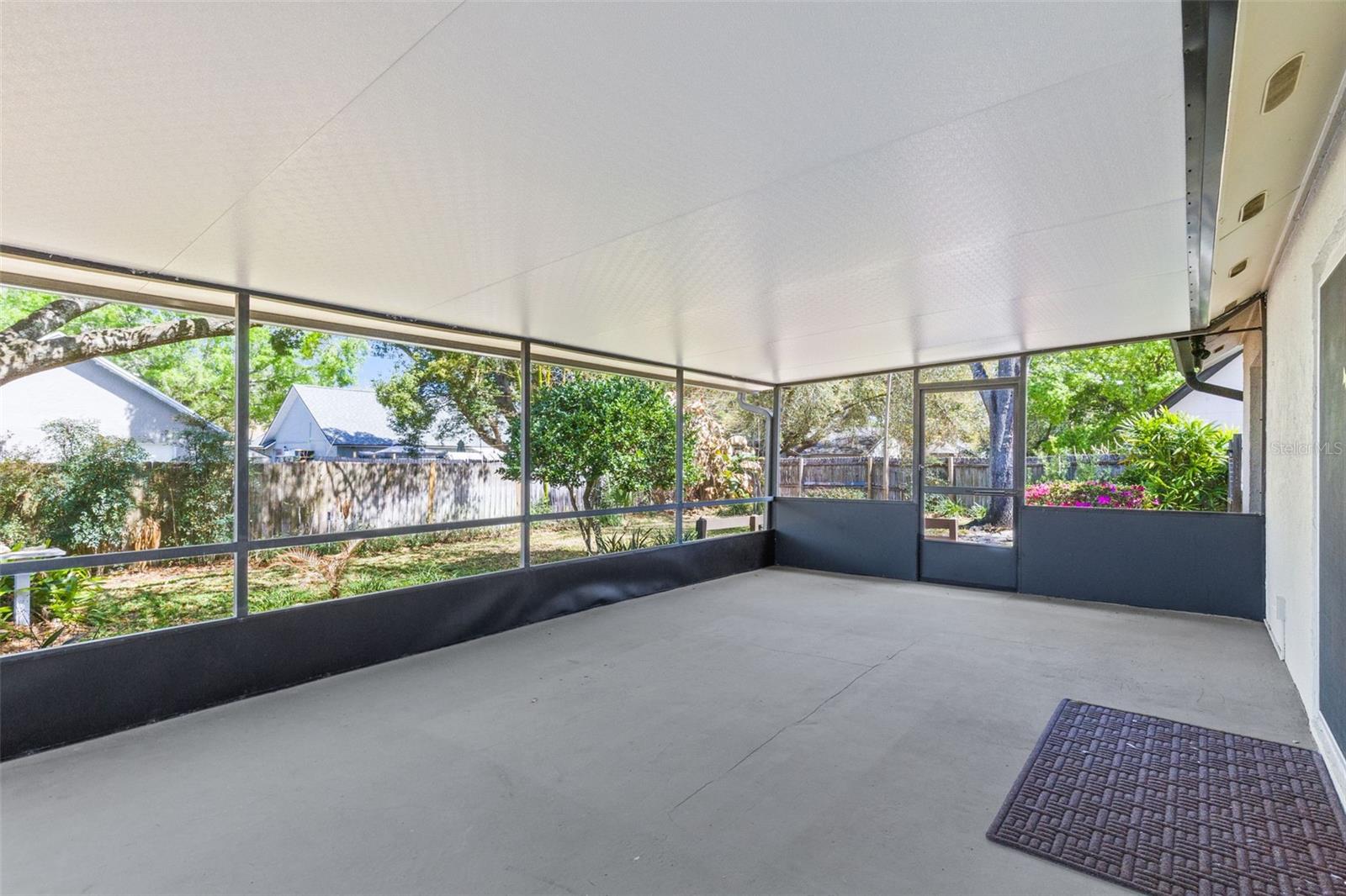 Image 16 of 31 For 7213 Silver Place